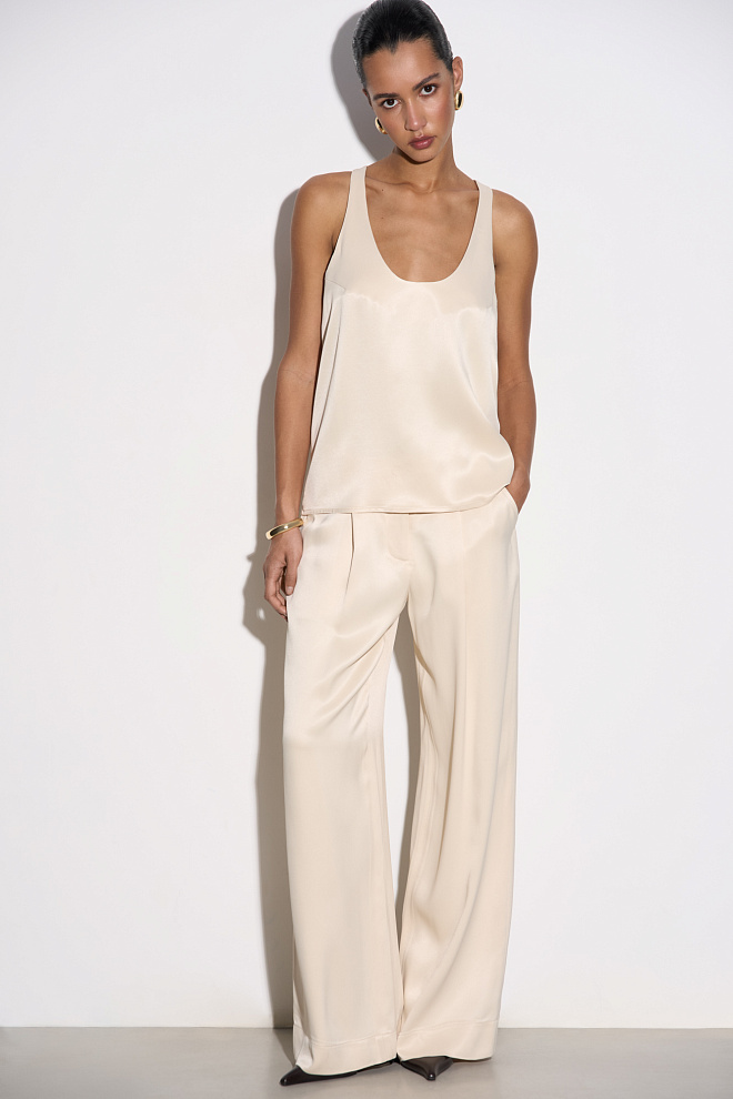 Майка из атласной вискозы