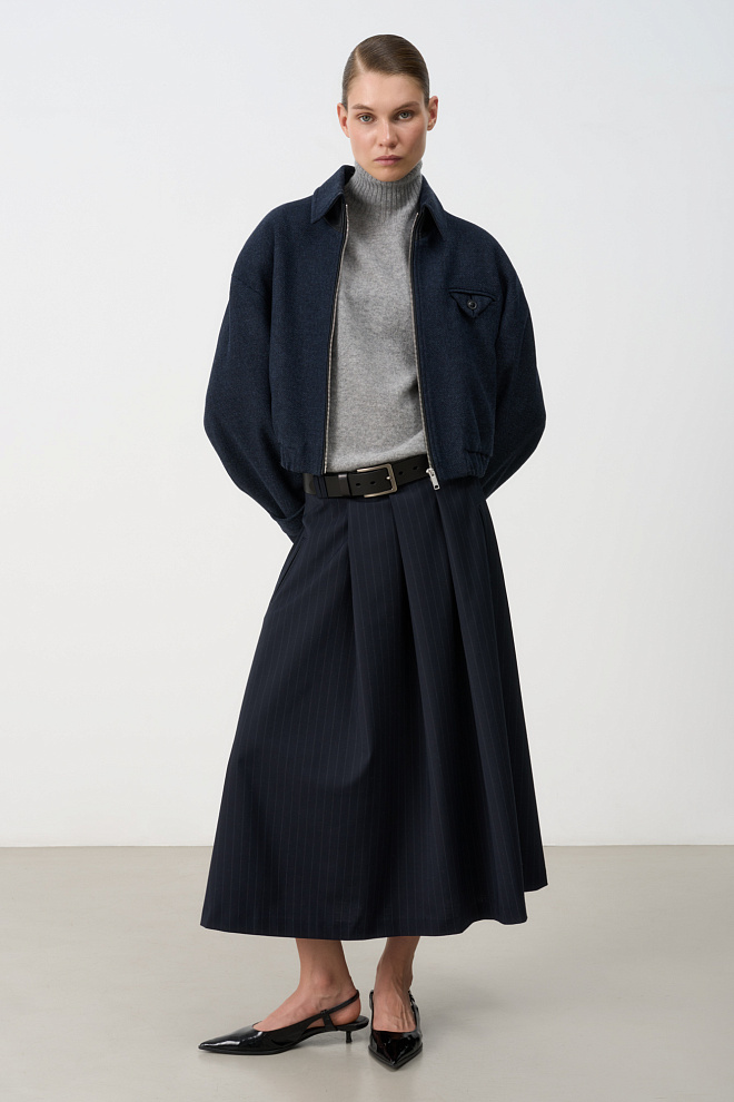 Шерстяной бомбер с отложным с воротником