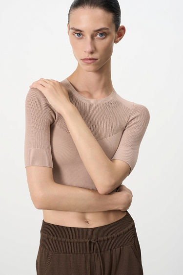 Топ с короткими рукавами