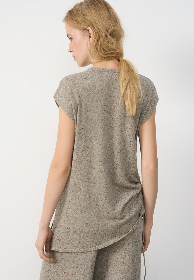 Трикотажный жилет на кулиске