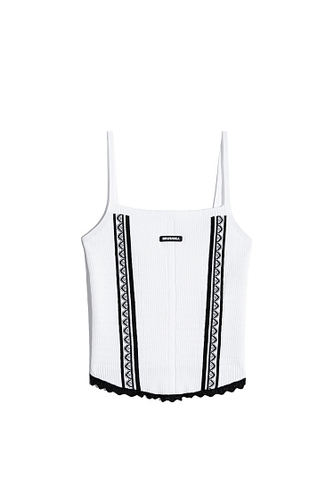 Топ с лампасами и кружевом