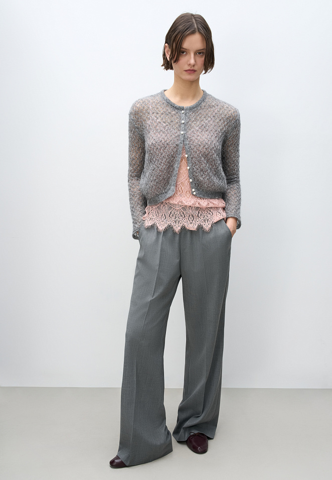 Ажурный кардиган с пайетками