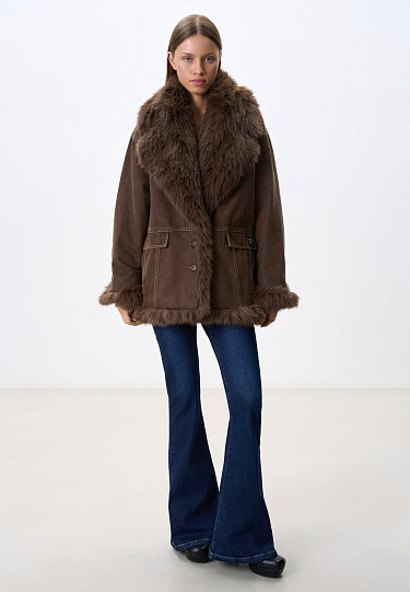 Джинсовая куртка с отделкой из экомеха