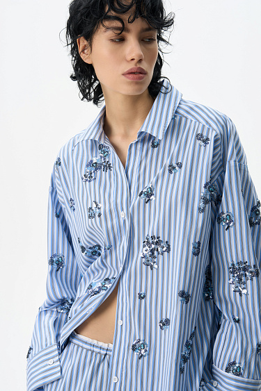 Костюм в пижамном стиле