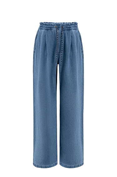 Джинсы на кулиске