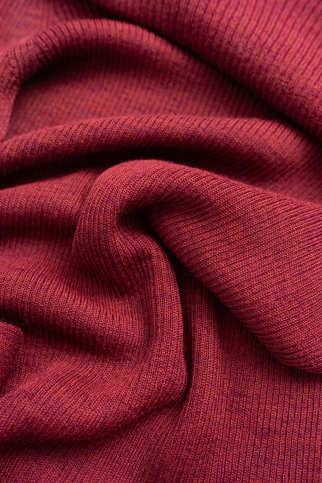 Цельновязанная водолазка из шерсти