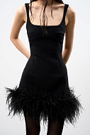 Платье мини с отделкой из перьев