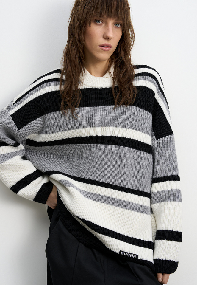 Трикотажный джемпер в полоску