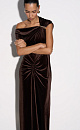 Вечернее платье длины макси из бархатной вискозы. Модель асимметричного кроя с одним коротким рукавом и перемычкой на плече. Изделие декорировано драпировкой.