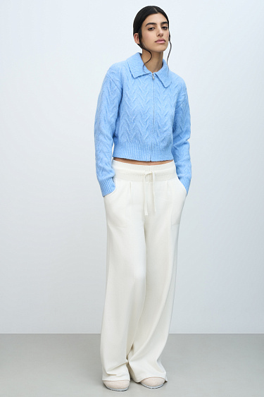 Трикотажный бомбер на молнии