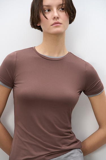 Футболка из модала по фигуре