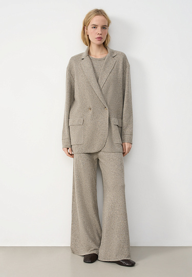 Трикотажный двубортный жакет