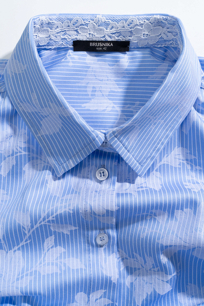 Рубашка с принтом и декором из кружева