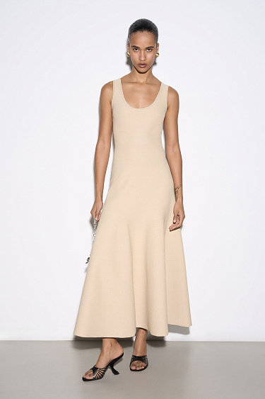 Трикотажное платье длины миди с люрексом