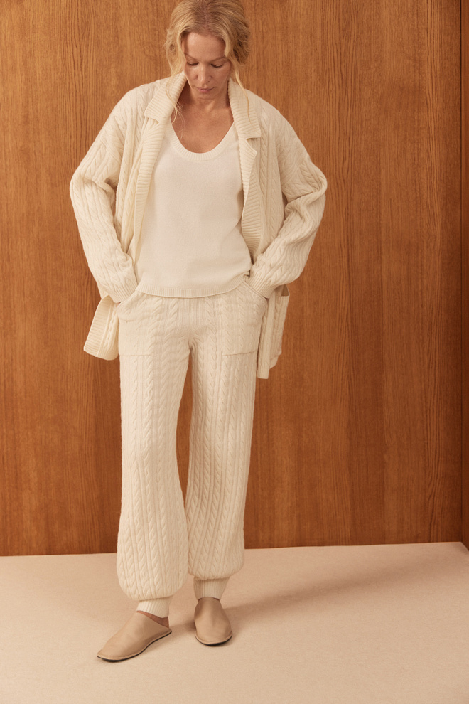 Трикотажные брюки-джоггеры с косами