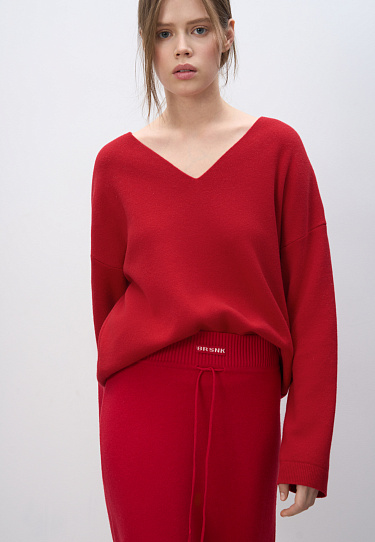 Джемпер с V-образным вырезом 