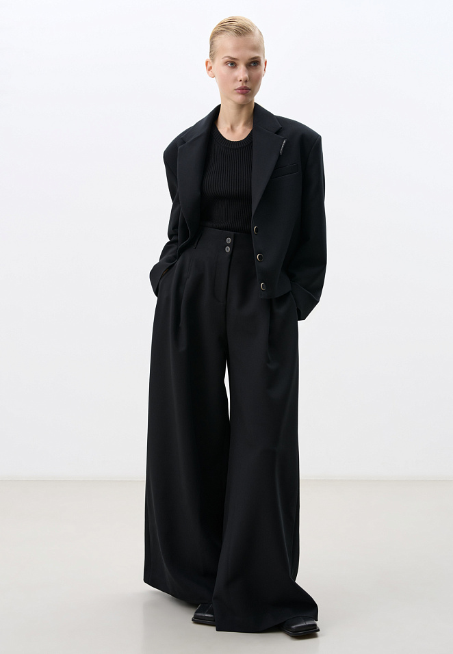 Брюки с высокой посадкой