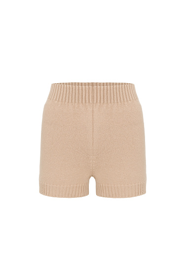 Короткие шорты с высокой посадкой