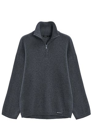 графит Трикотажный джемпер из кашемира и шерсти. Модель свободного кроя, с высоким воротом на молнии и спущенной линией плеч. Ворот и края изделия выполнены в рубчик. 
