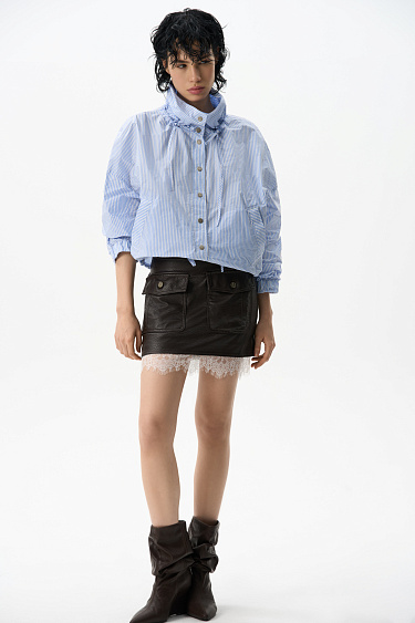 Ветровка с воротником-стойкой