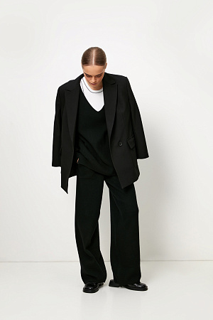 черный Брюки из кашемира и шерсти средней посадки, с карманами, широкий пояс-резинка. Шлевки под ремень.