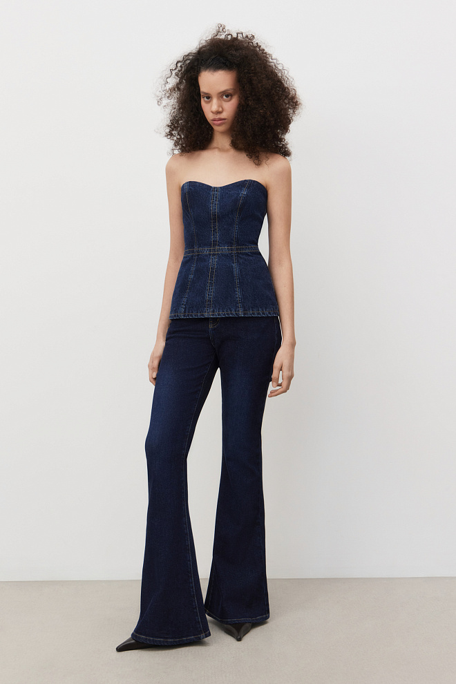 Джинсы клеш с высокой посадкой