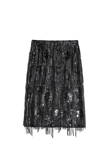 Юбка миди, декорированная пайетками