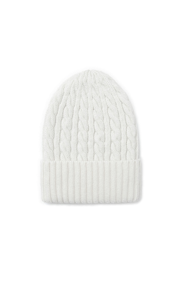 Шапка из шерсти