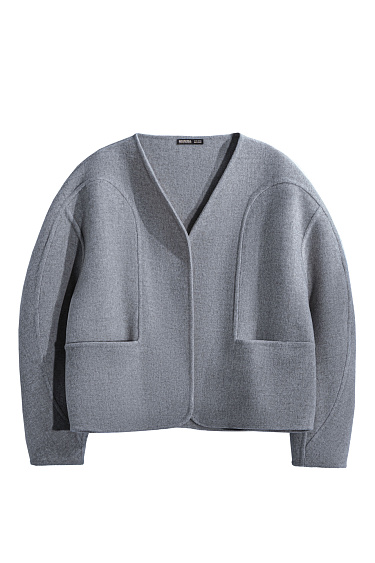 Бомбер с круглыми рукавами