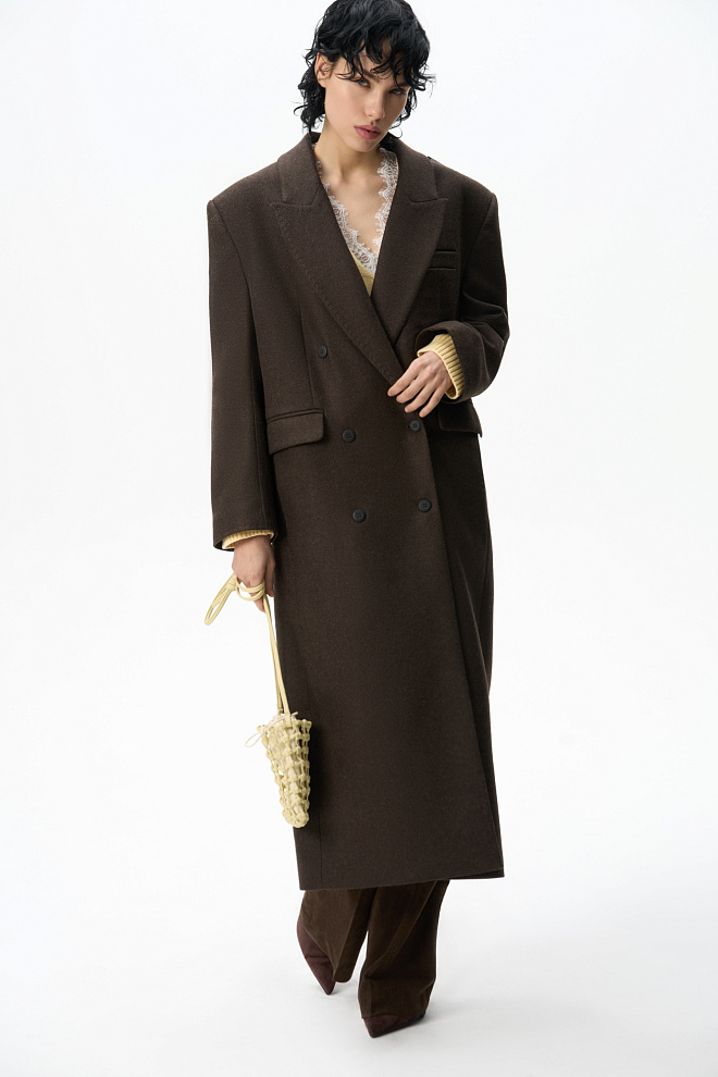 Двубортное пальто из шерсти
