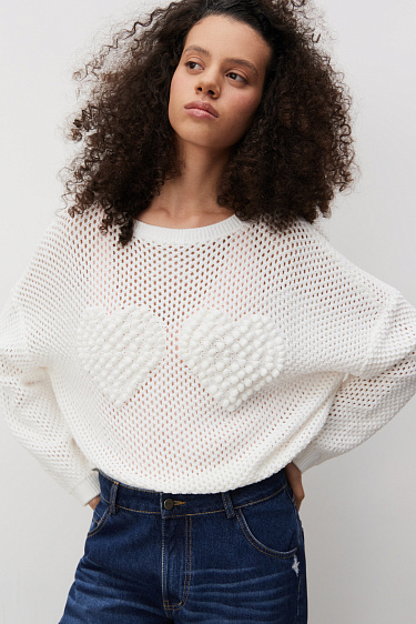 Джемпер с объемным орнаментом 