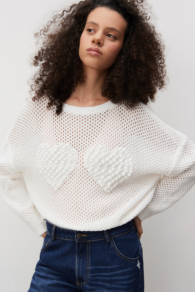 Джемпер с объемным орнаментом 