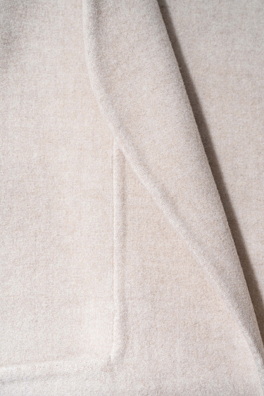 Бомбер с круглыми рукавами