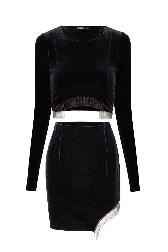 Бархатный костюм из топа и юбки