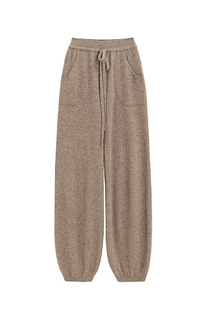 коричневый Трикотажные брюки из шерсти яка и мериноса экстрафайн. Модель с эластичным поясом на кулиске и округлыми карманами. Манжеты брюк и пояс выполнены в рубчик.