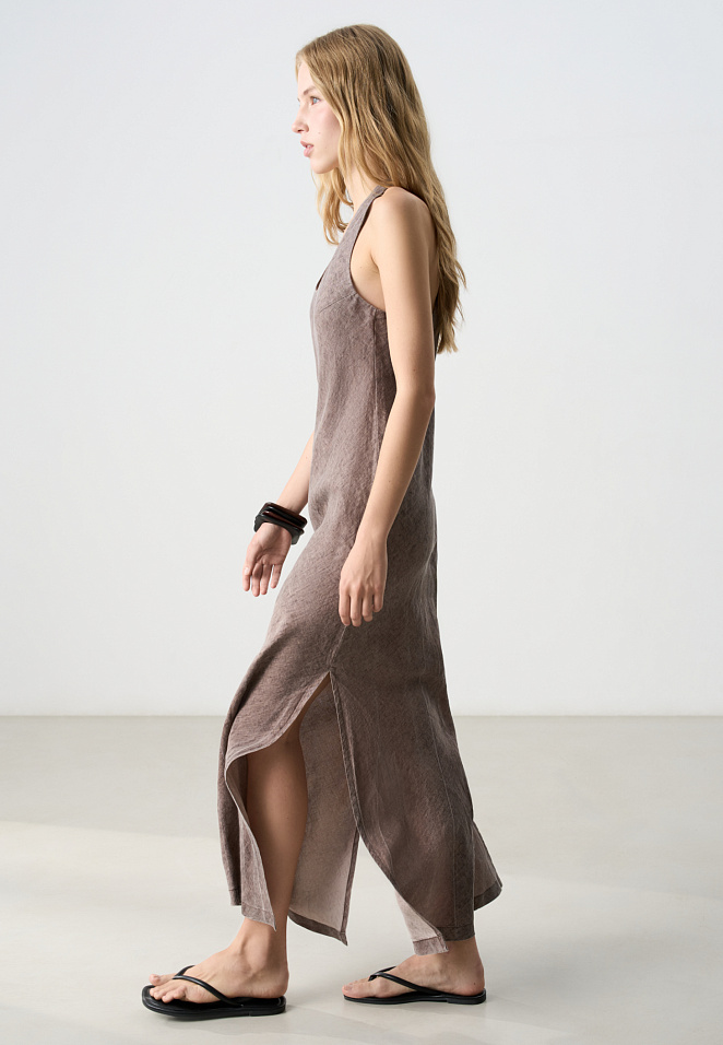 Сарафан с перекрутом на спине