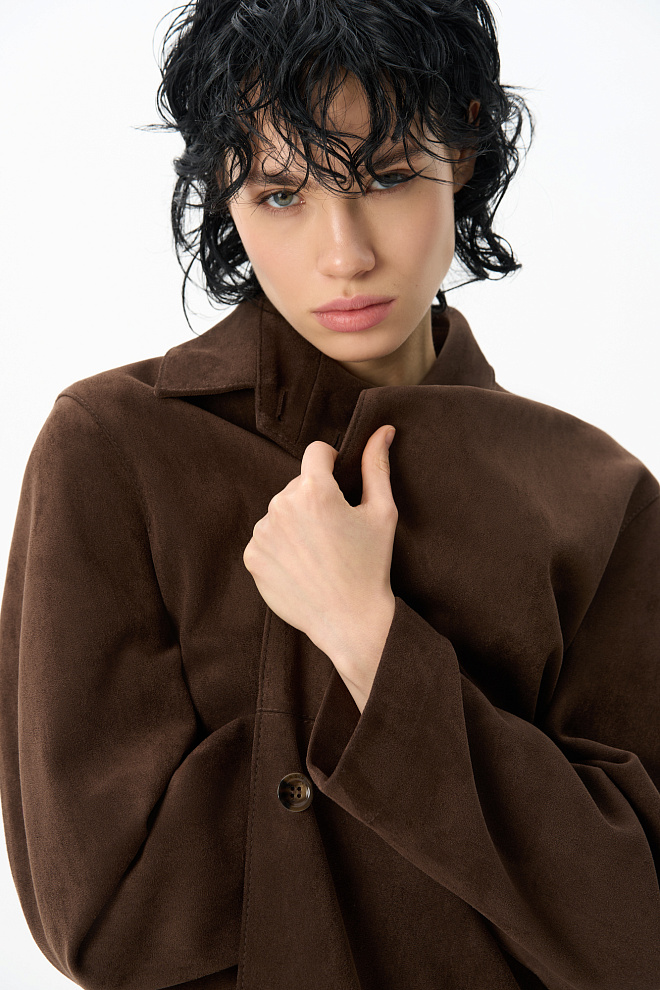 Тренч с отделкой под замшу