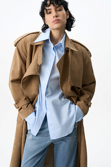 Двубортный тренч под замшу