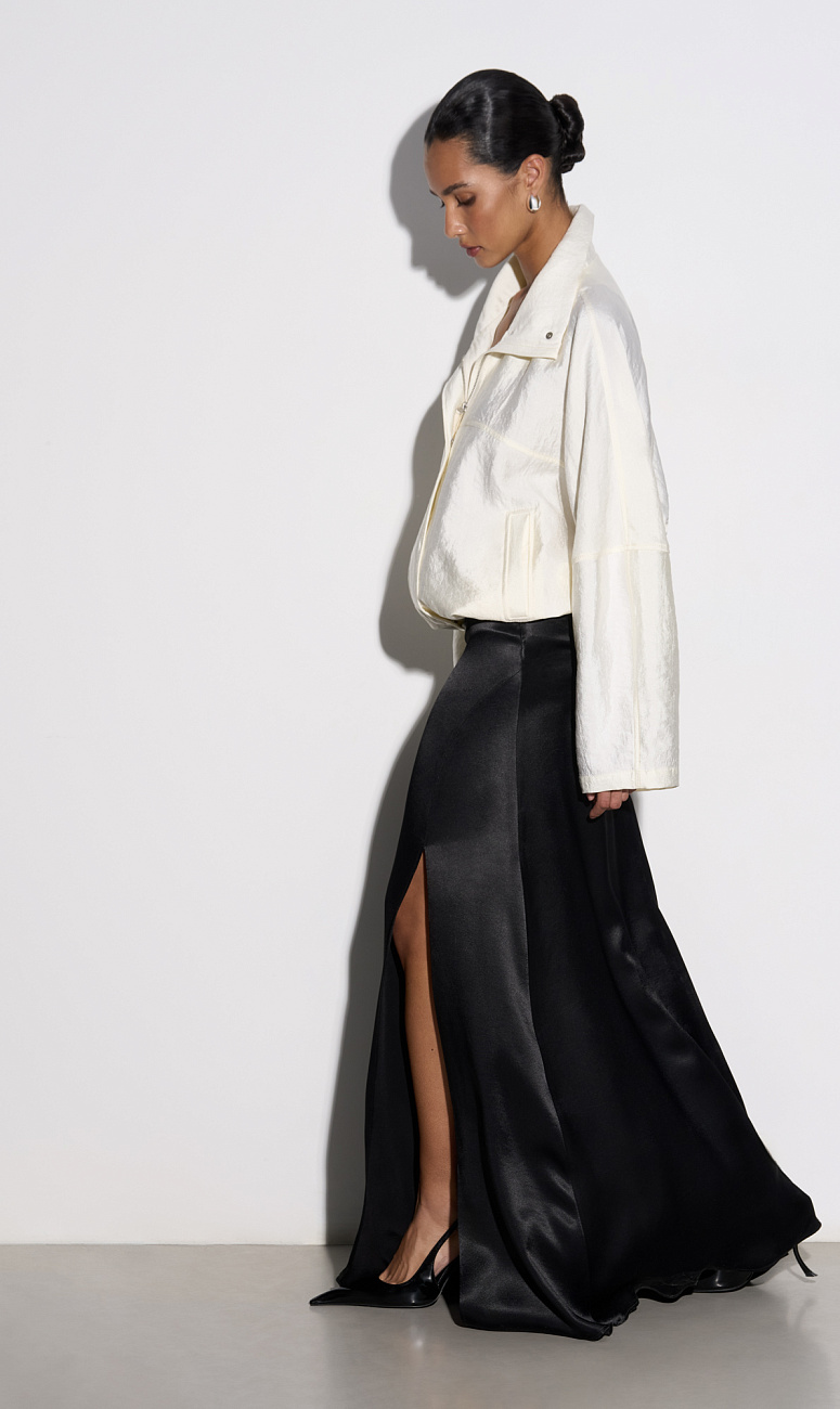 BRUSNIKA. Образ 53 из коллекции night collection