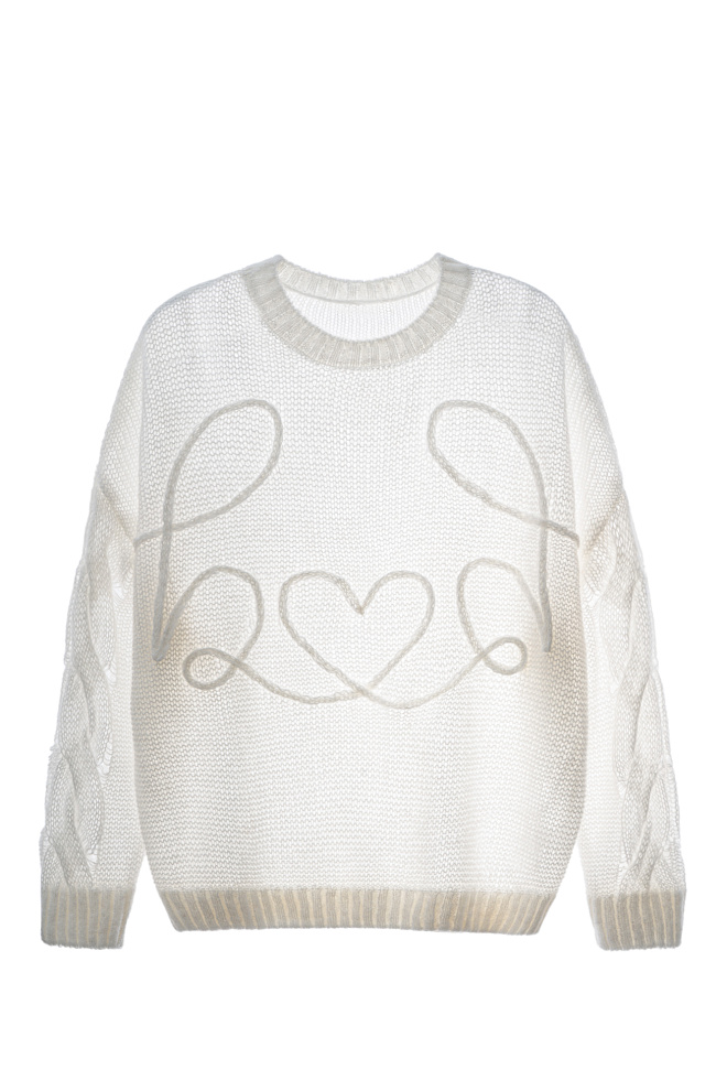 Джемпер с объемным декором