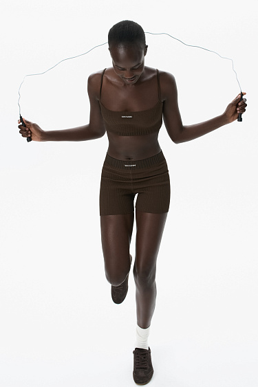 Трикотажные велосипедки из вискозы