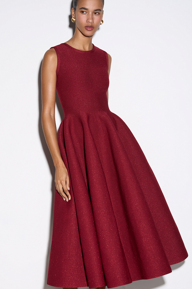 Трикотажное платье миди с люрексом