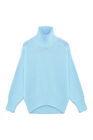 голубой Объемный джемпер крупной вязки из 100% хлопка с высоким горлом. Манжеты и низ изделия в рубчик.