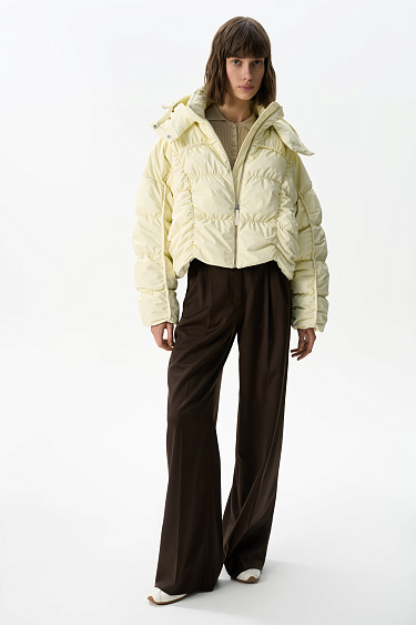 Стеганый пуховикик с капюшоном