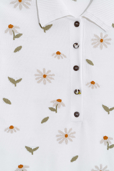 Поло с ромашками