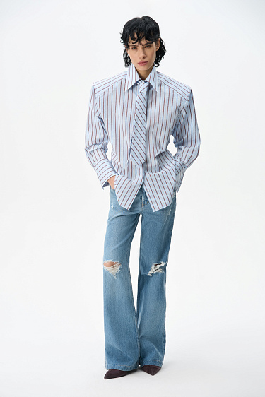 Рубашка в полоску с подплечниками