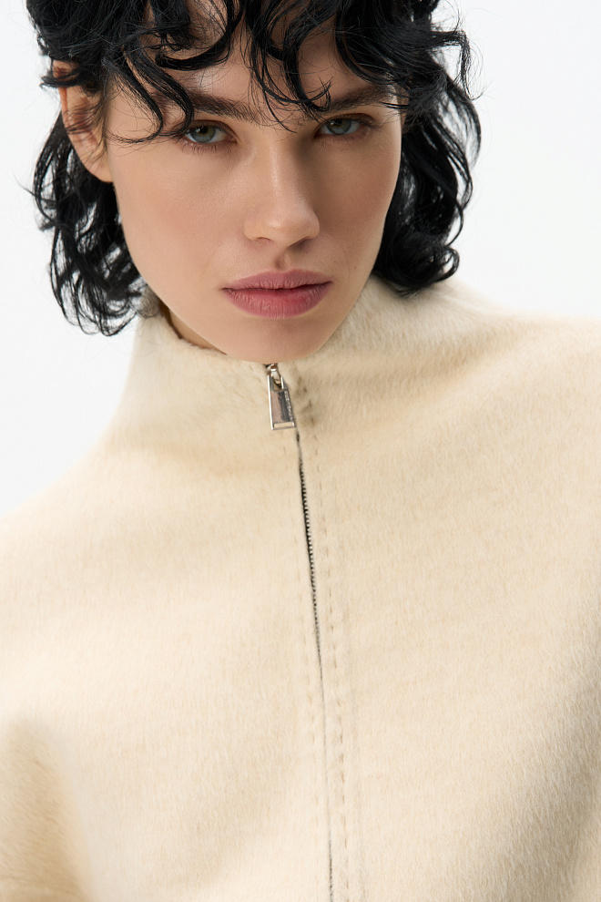 Шерстяная куртка на молнии