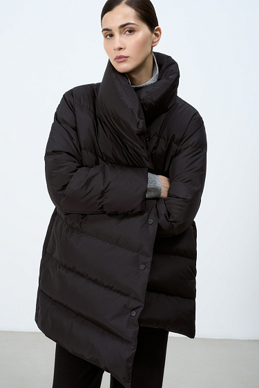 Утепленный пуховик на запах