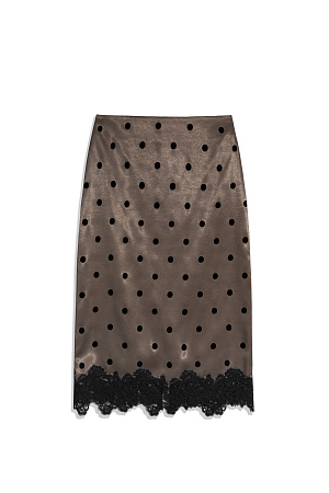 коричневый Атласная юбка в горох длины миди. Модель по фигуре с застежкой на&nbsp;&nbsp;потайную молнию. Подол изделия декорирован кружевом.