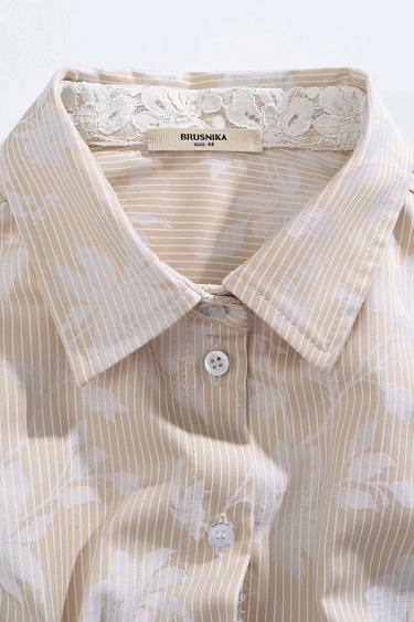 Рубашка с принтом и декором из кружева